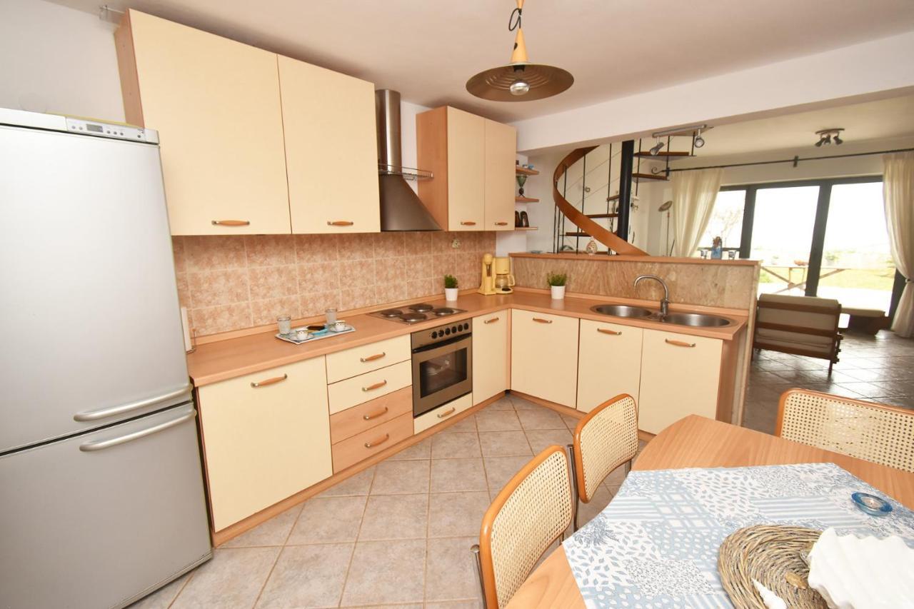 Olia Sea View Shared Pool Villa, Неа-Фокеа Экстерьер фото