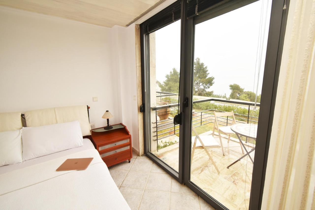 Olia Sea View Shared Pool Villa, Неа-Фокеа Экстерьер фото